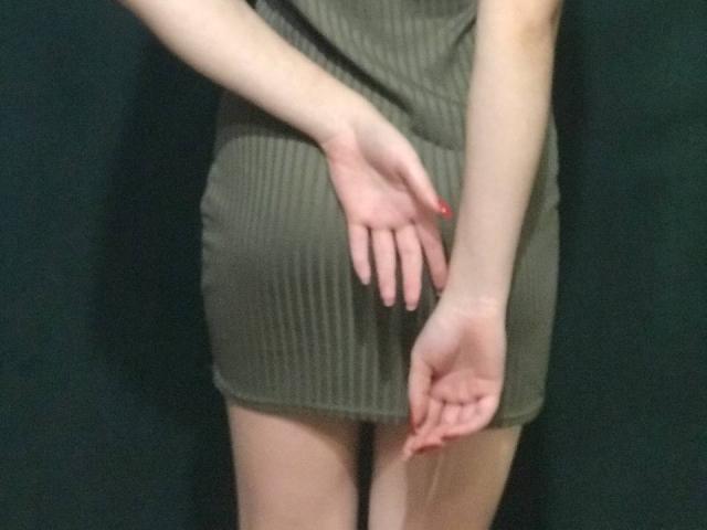 Fellinia - 라이브 포르노 &amp; 섹스 캠 - 18343402