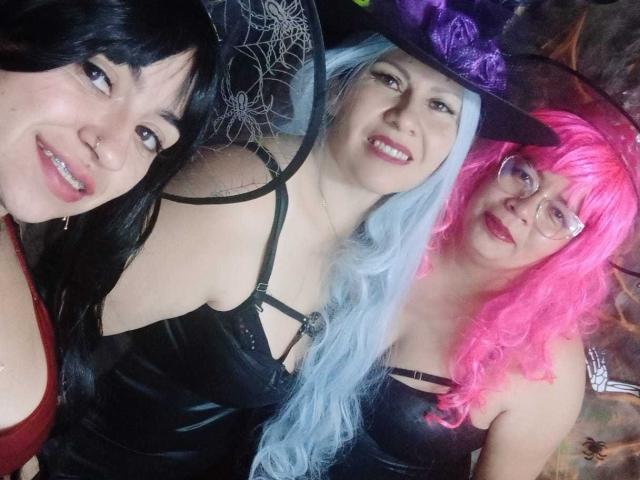 LesbianTrioMilfs - ライブポルノ&amp;セックスカム - 18344398