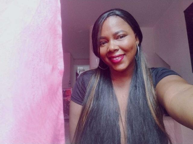 EmiraHot - Live porn &amp; sex cam - 18347578