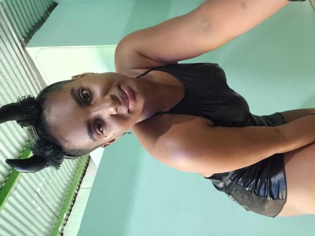 NiikkyVega - Sexe cam en vivo - 18349046