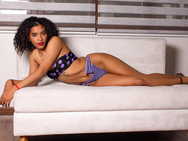 DhayanBrownson - Sexe cam en vivo - 18351706