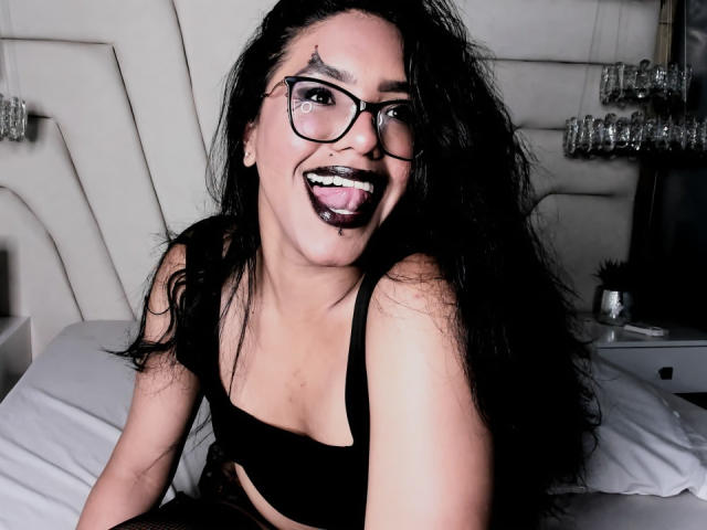 ZhaoMiller - פורנו בשידור חי ומצלמת סקס - 18354198