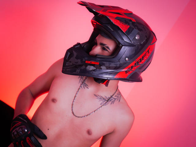 AndresEvanns - Live sex cam - 18363230
