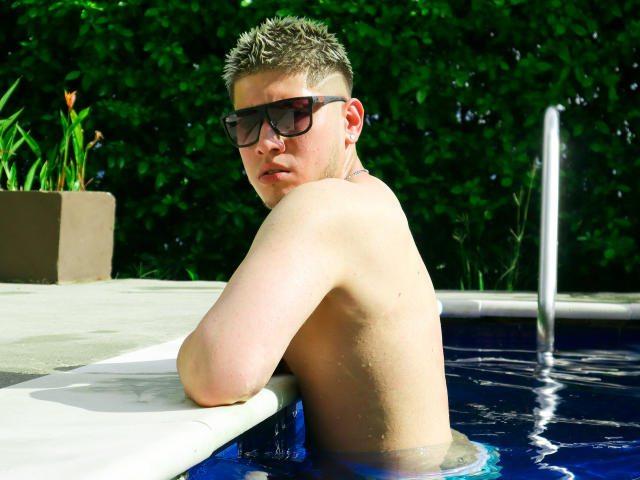 SebastiianMaxime - Live sex cam - 18364426