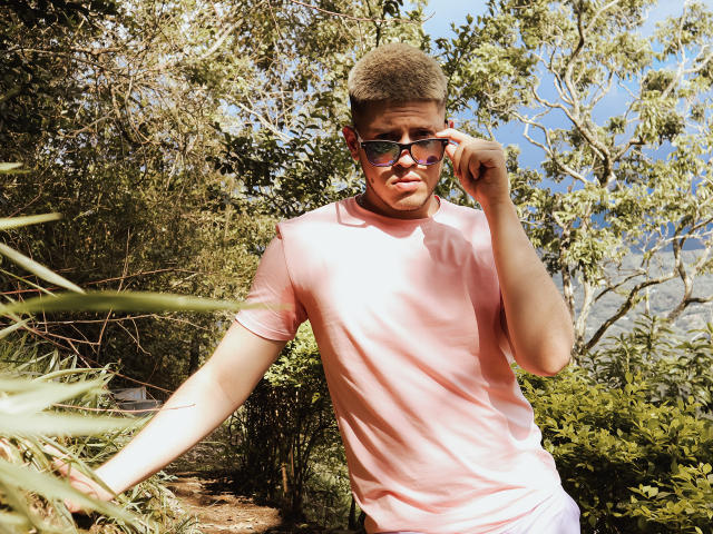 SebastiianMaxime - Élő pornó és szexkamera - 18364462