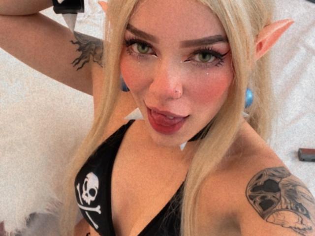 AdeleCandy - Live porn &amp; sex cam - 18365802