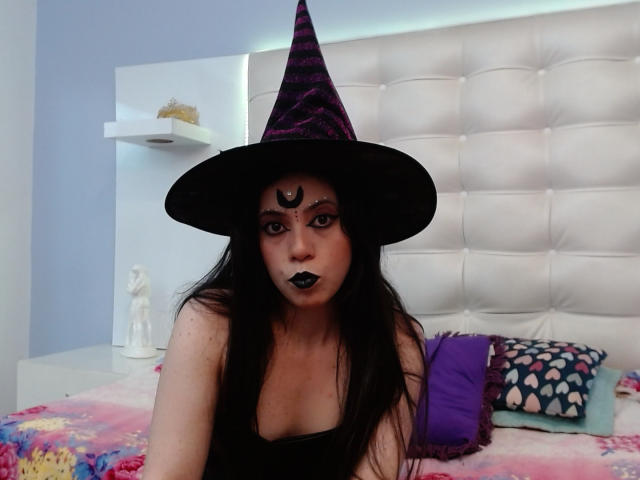 AmanadaColle - Live porn &amp; sex cam - 18368990