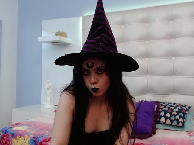 AmanadaColle - Live porn &amp; sex cam - 18368994