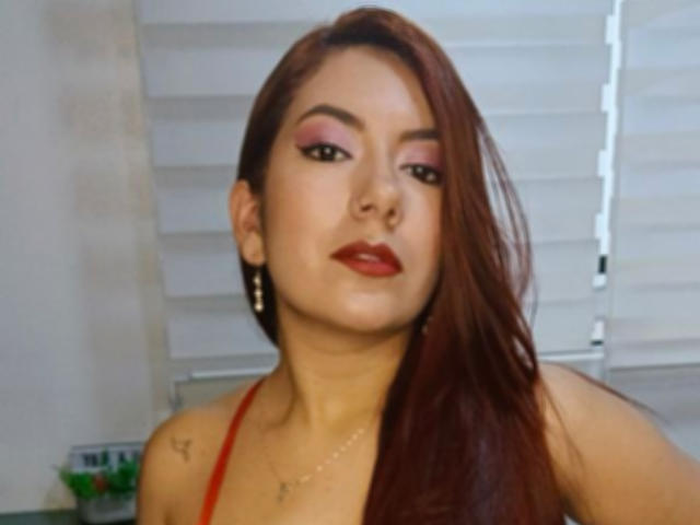 AbbieStones - ライブポルノ&amp;セックスカム - 18370626