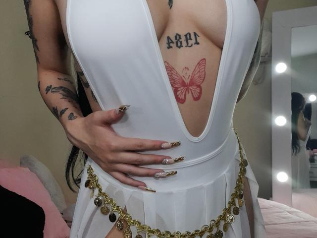 ChanelDeRosee - Live sex cam - 18381210