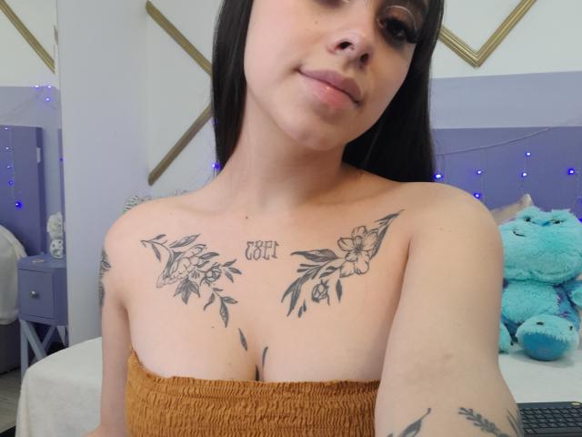 ChanelDeRosee - Live porn &amp; sex cam - 18381230
