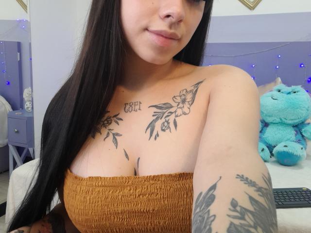 ChanelDeRosee - Live porn &amp; sex cam - 18381234