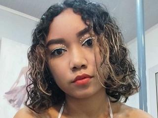 LucyWetWm - Live porn &amp; sex cam - 18381630