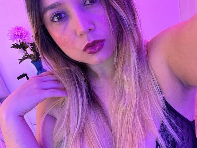 AmayaJhons - сексуальная веб-камера в реальном времени - 18381726