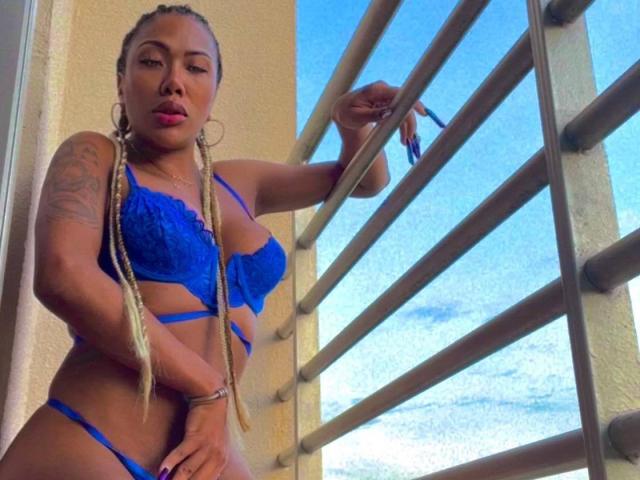 BigCockPhoenix - Live porn &amp; sex cam - 18381934