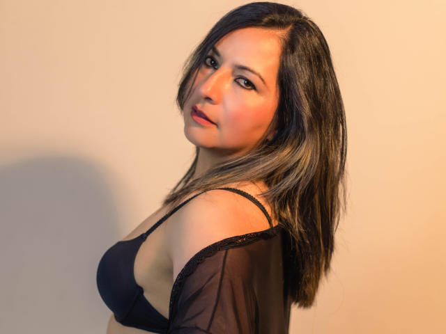 JanneLu - Live porn &amp; sex cam - 18382690