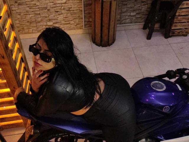 RouslLara - Live porn &amp; sex cam - 18383398