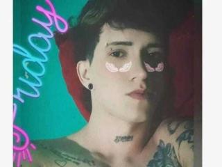 MaxiHot - Live porn &amp; sex cam - 18383422