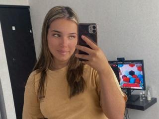 CelesteMitchell - Live porn &amp; sex cam - 18389334