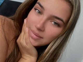 CelesteMitchell - Live porn &amp; sex cam - 18389346