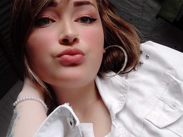 SarraLopez - Live porn &amp; sex cam - 18391910