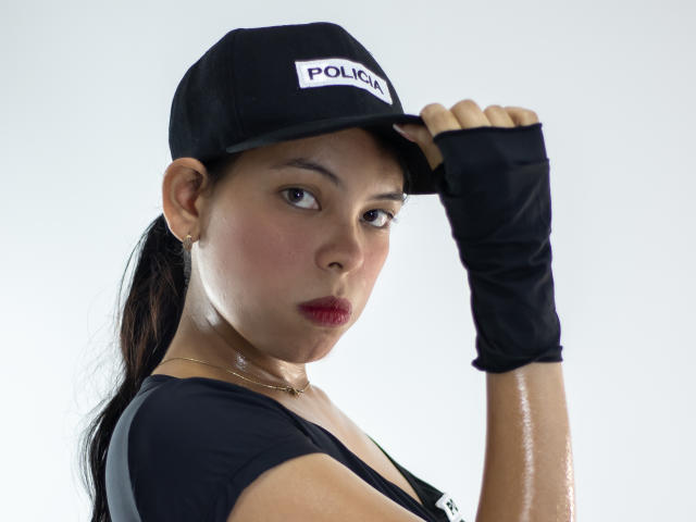 InnaBener - сексуальная веб-камера в реальном времени - 18395174