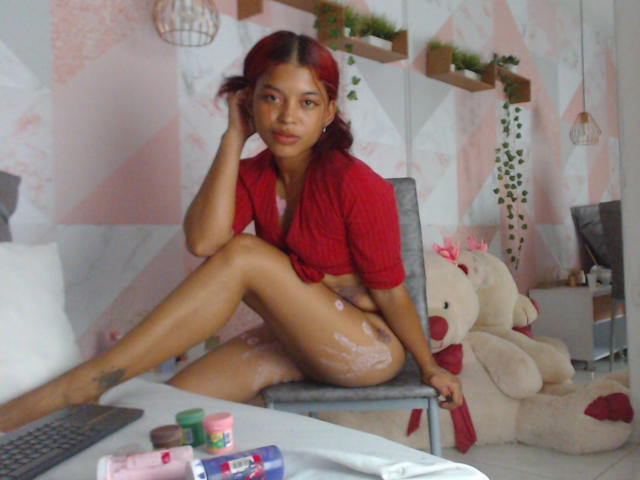 HilaryCook - Sexe cam en vivo - 18396670