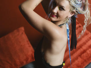 MissPixxiePuddin - Live sex cam - 18396678