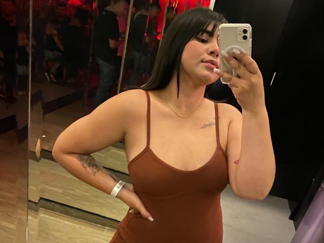 AnnikaRose - Live porn &amp; sex cam - 18399342