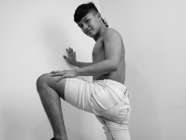 JordanTrinity - Live porn &amp; sex cam - 18399930