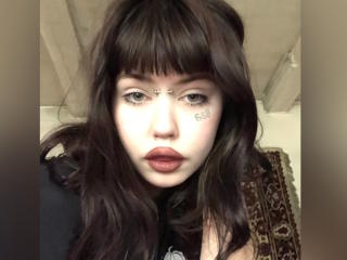 TinaTayilor - Live porn &amp; sex cam - 18400770