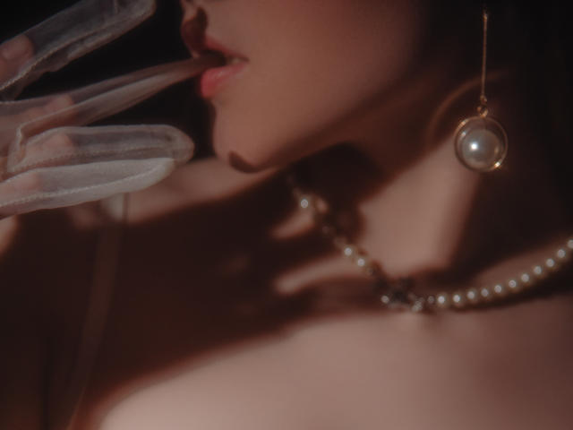 EveeLyn - Live porn &amp; sex cam - 18401054