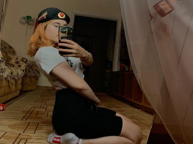 JulietGloss - Live porn &amp; sex cam - 18401178