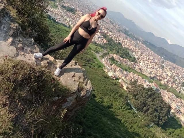 MelaniSmhit - Live porn &amp; sex cam - 18401386