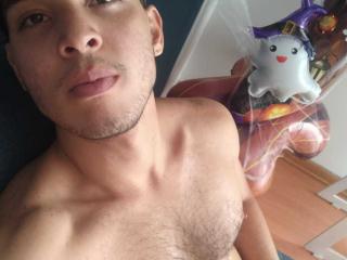 RyanRocket - Live porn &amp; sex cam - 18402722