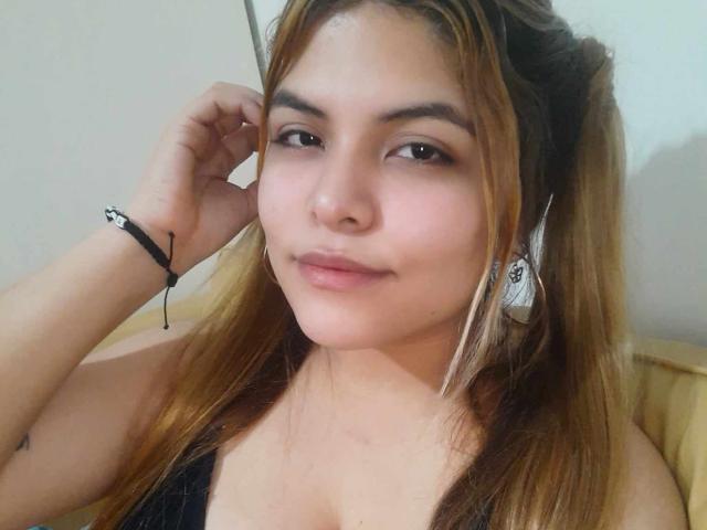 LuciaRobertz - Sexe cam en vivo - 18402770