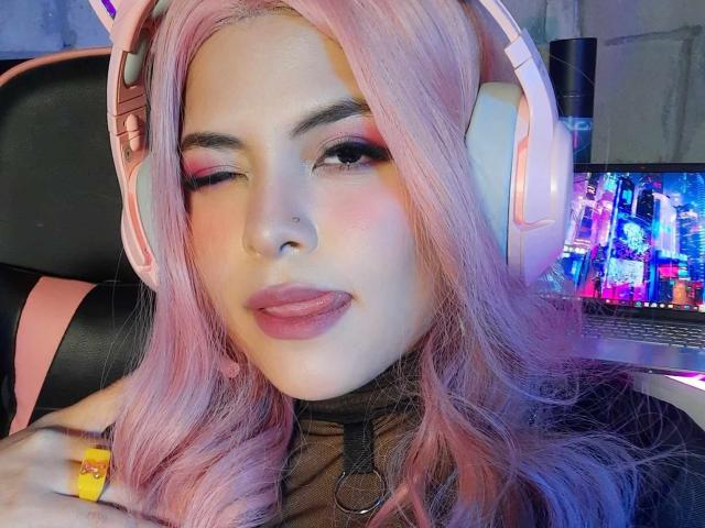 LuciaRobertz - Live porn &amp; sex cam - 18402946