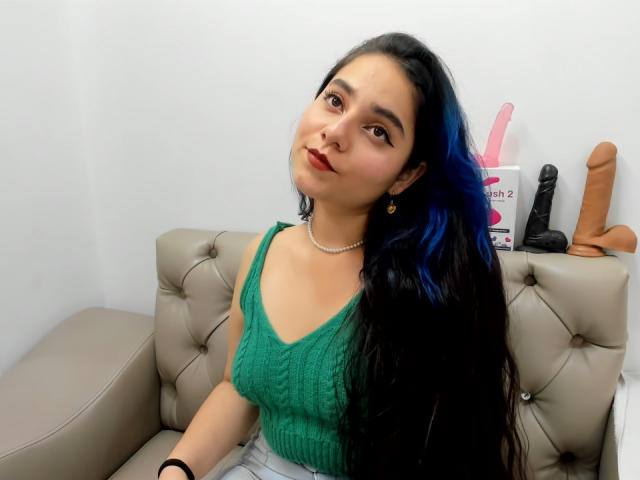 EvaMoretti - Live sex cam - 18404302