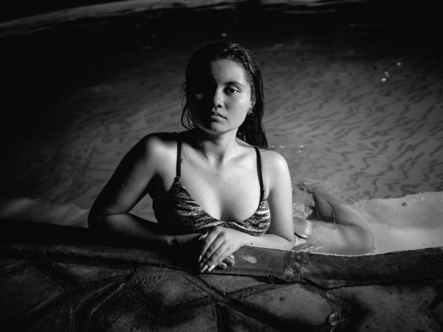 AbbyyCollins - Live sex cam - 18408674