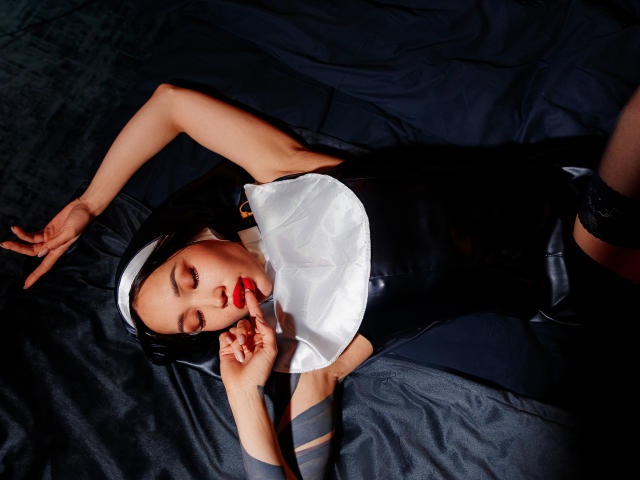 LinaMuhn - сексуальная веб-камера в реальном времени - 18413266