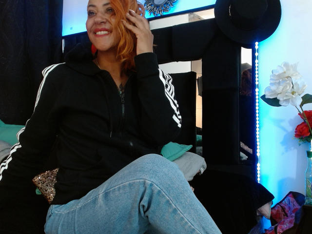 AlyssaSummers - Live porn &amp; sex cam - 18413314