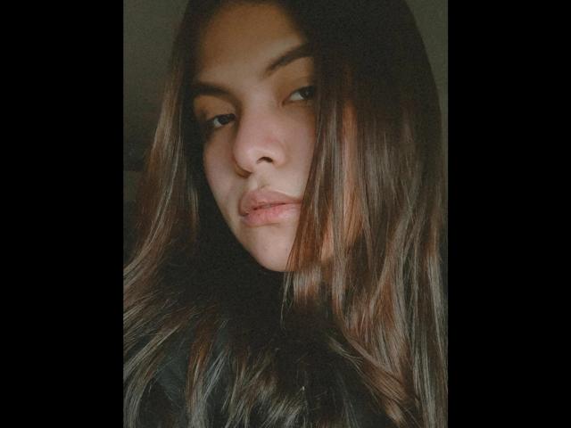 LuciaRobertz - Live porn &amp; sex cam - 18413754