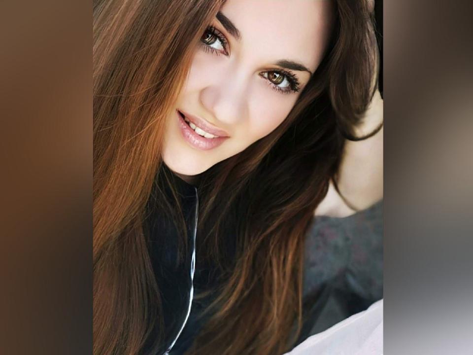 AllaXLoves - Live porn &amp; sex cam - 18416754