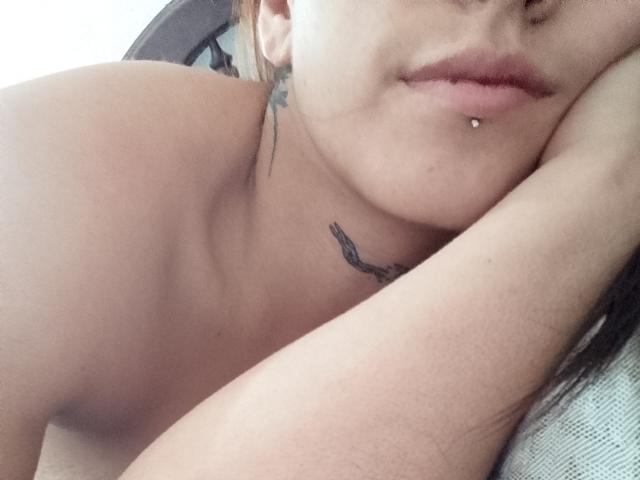 BellaWish - Live porn &amp; sex cam - 18417150