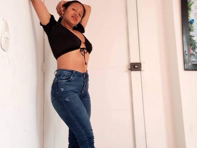 SarahMoor - Sexe cam en vivo - 18422322