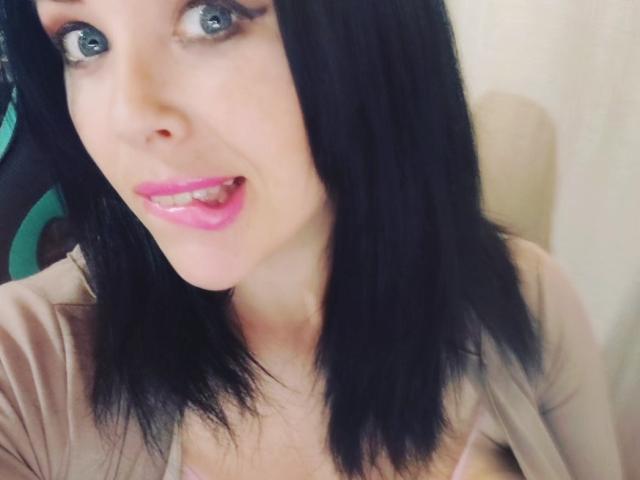 CaroSweet - Live porn &amp; sex cam - 18425286