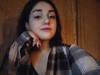 IzzieAdams - Live porn &amp; sex cam - 18432670