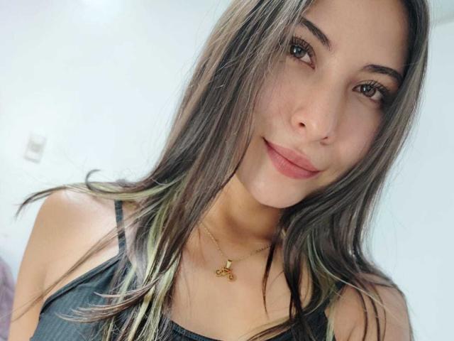 AnnieeD - Live porn &amp; sex cam - 18433058