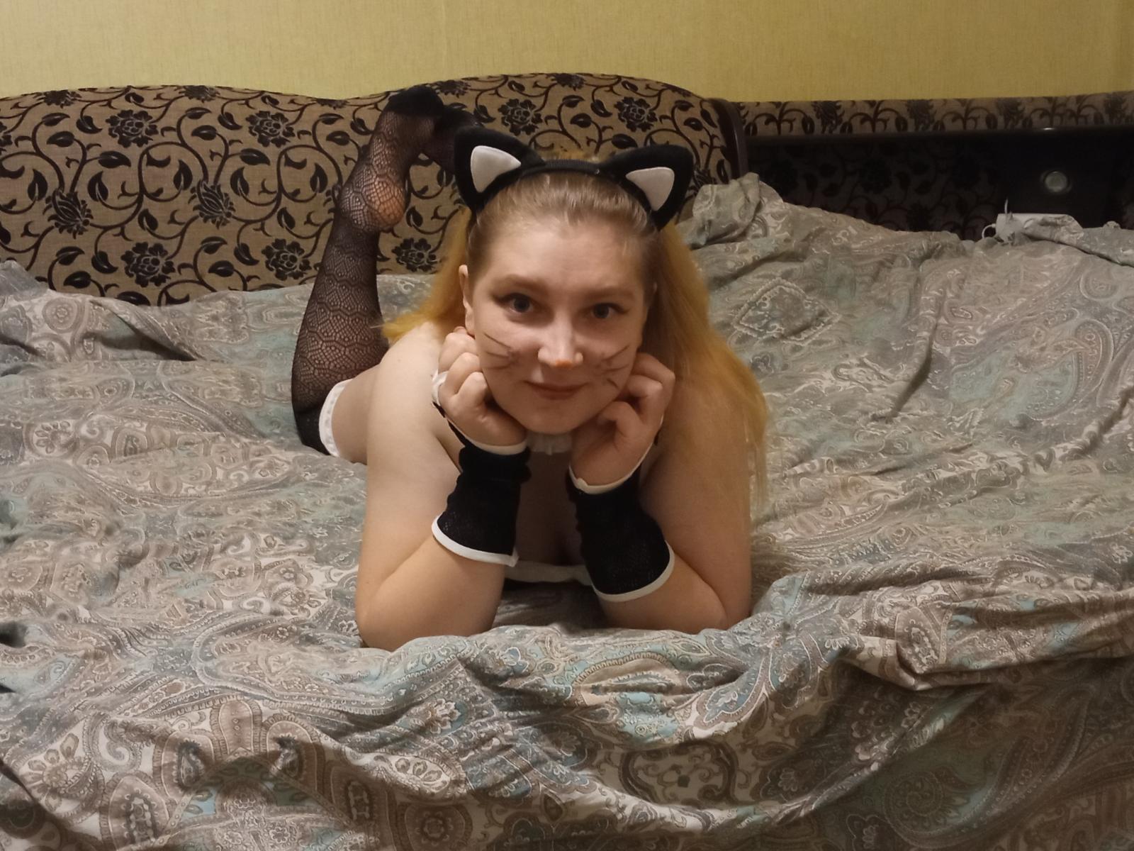 EmmaMelody - Live porn &amp; sex cam - 18435014