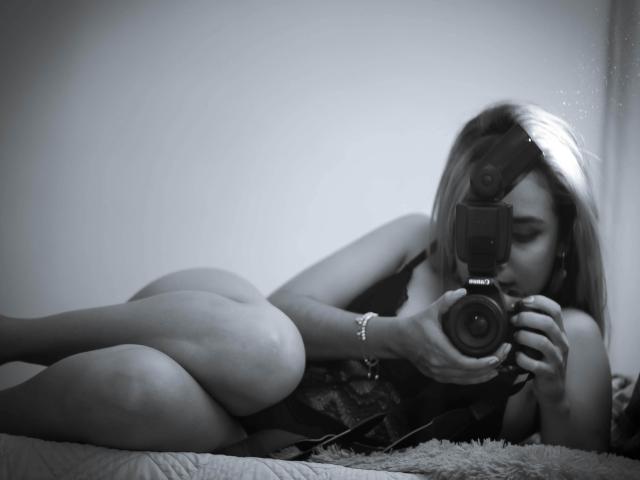 CandyRoux - Porno na żywo i seks kamera - 18435694